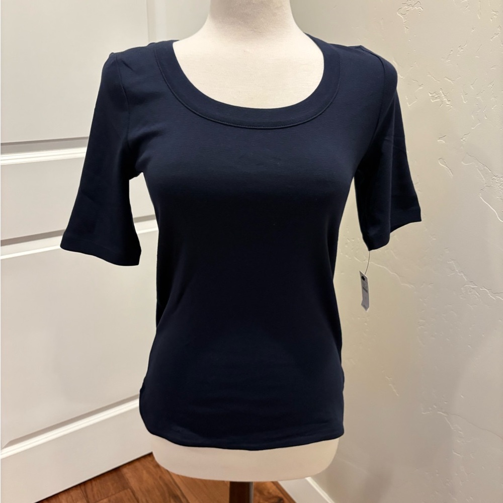 Brand New Talbots Classic Navy Women's Top NWT size Small Soft